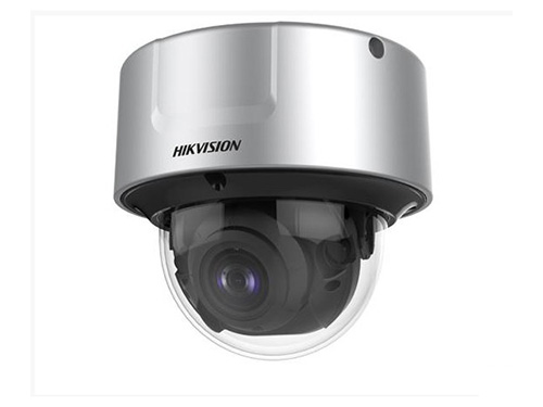 CMOS?？低暽铐褐悄茏ヅ陌肭蛐途W(wǎng)絡(luò)攝像機(jī)